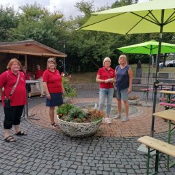 Zu Chor & V i n o sagen wir nie