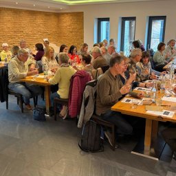 Sommerliche Stimmung beim Open-Air-Mittwochstreff mit „Salto Vocale“